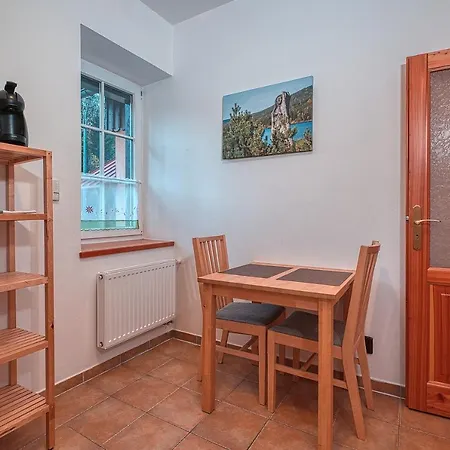White - Hill Aparthotel Cerny Dul