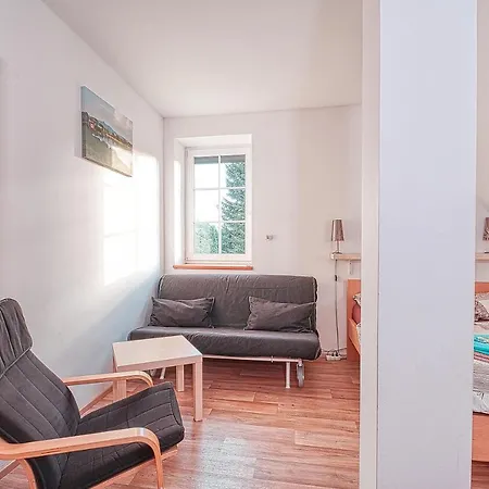 Aparthotel White - Hill 3*