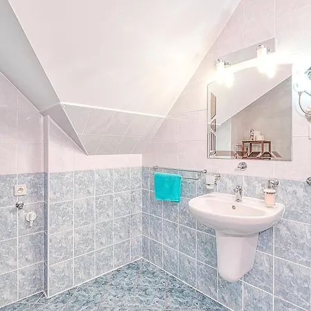 Aparthotel White - Hill Cerny Dul