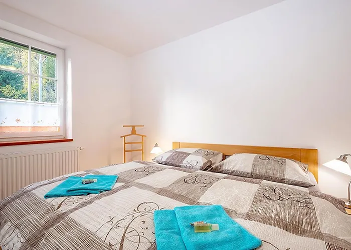 Hotel apartamentowy White - Hill 3*