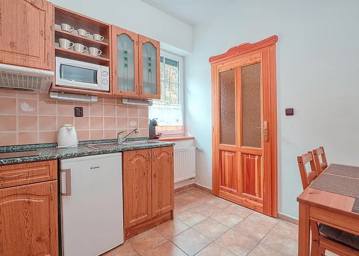 White - Hill Hotel apartamentowy 3*